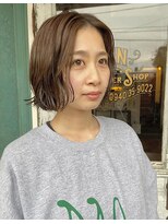 エルジン ヘアドレッサー ショップ(ELGIN HAIR DRESSER SHOP) 【saya】ゆるいウェーブのミニボブ