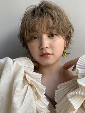 ブラウヘアアンドケア(care) 襟足長めのプチウルフショート