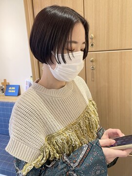 スムーク(smuk) 【smuk/スムーク】フェイスレイヤー/前上がりボブ/透ける暗髪