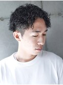フェザーパーマ/ブルーブラック/刈り上げセンターパート[新宿]