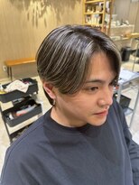 フリーラ 表参道(freera)&nbsp;ハイライトカラーベージュミルクティーセンターパート韓国ヘア