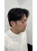 黒髪センターパートウルフツーブロック