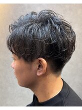 エルクロノス(L.Chronus) ナチュラルパーマ×刈り上げ×さわやかイケメン