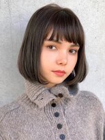 イメチェン/ホワイトブロンド/外ハネボブ/ワイドバング/表参道