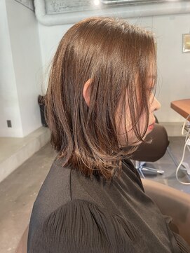 トナリ(tonari) 外ハネボブ