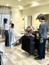 心地よい、程よい距離感の接客を心がけてます◎[メンズサロン/メンズカット/メンズパーマ/眉毛サロン/原宿]