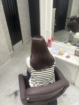 アウラ 近鉄八尾駅前店(Aura) ピンクブラウン