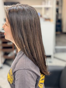 ヘアデザイニング ズーム 飯田橋店(hairdesigning Zoom) ストレート