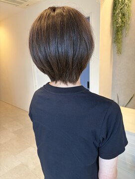 フィーラ(Feela) 丸みショート