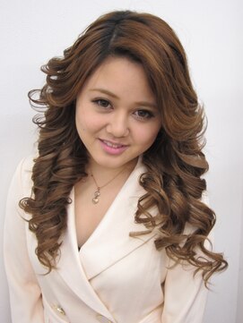 美容室イーナ(e na) ☆大人巻き髪セット☆