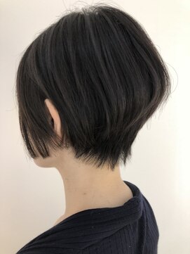 スピンヘアワークス(Spin Hair Works) 襟足タイトめ美フォルムショートボブ