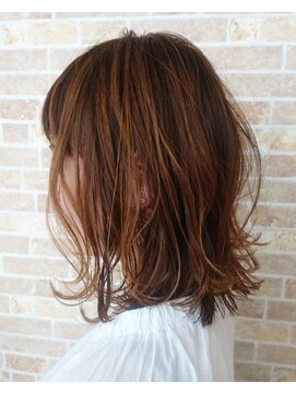 エイムヘアメイク 舟入店 切りっぱミディ×オレンジベージュ
