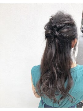 フロート 小阪店(float) アレンジ_外ハネボブ,アッシュブラウン,ネオウルフ