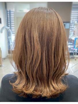 ミスティ 多賀城(misty) 切りっぱなし外ハネミディアム