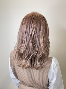 アレクサンドル オブ カラーズ トヤマ(ALEXANDRE OF COLORS TOYAMA) ピンクミルクティーベージュ