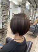 丸さが可愛いショートボブスタイル
