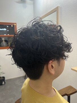 デイトゥデイトゥルーカラーズ(DAY TO DAY true colors) メンズパーマ×スパイラル