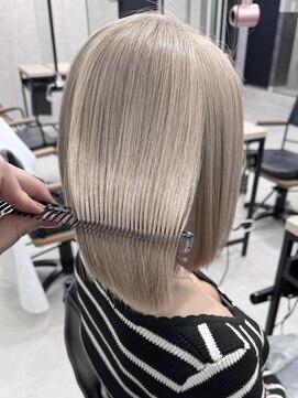 ロウル 渋谷(LOWRL) ミルクティーグレージュ/ブリーチ