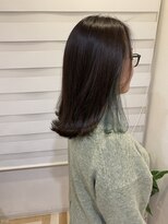 ルヴェール(Le Vert)&nbsp;インナーオリーブシルバー×外ハネミディアム