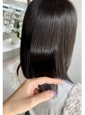 扱いやすさNO.1セミロングストレート