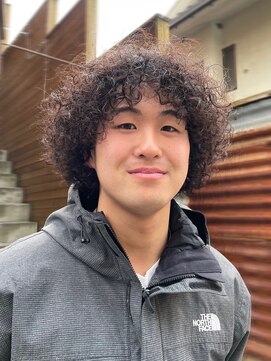 ナループロアオハナ(Nalu pu loa ohana) アフロメンズパーマハードパーマスパイラルパーマ外国人風パーマ