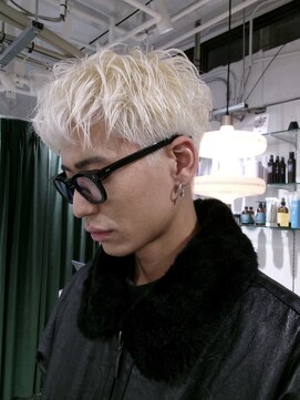 ヘン メンズ(hen Men's) 【心斎橋hen】スパイキーショート