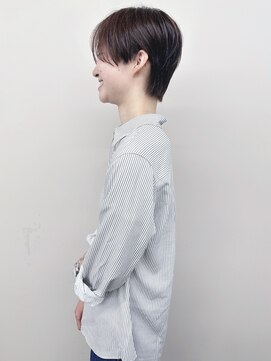 モリオ(morio) *マッシュショート丸みショートパーマショートひし形ショート