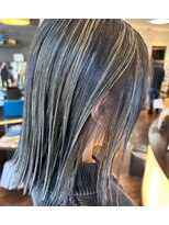 ヘアーコンセプト イロエンピツ(HAIR CONCEPT IROENPITSU) 地毛を活かしたコントラストハイライトボブ