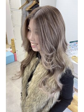 オリビアヘアー(OLIVIA HAIR) ホワイトベージュ×髪質改善カラー