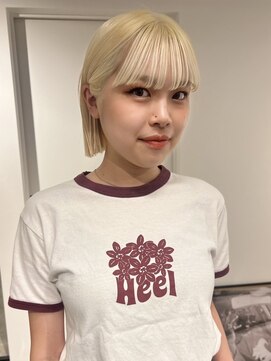 ボブ/ブリーチ/ダブルカラー