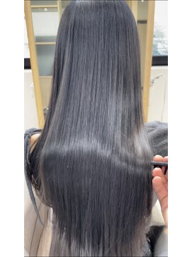 アム 表参道(am) 小顔薄めバンググレージュレイヤーロング前髪パーマ黒髪