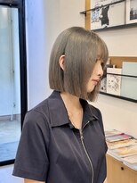 リンダ(LYNDA)&nbsp;グレージュ×切りっぱなしボブ