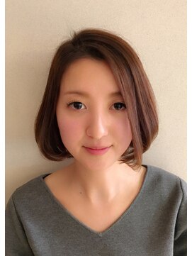 ロンド 銀座(Lond) うるツヤ前下がりボブ