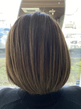 リョージ オブ ジェネレーション(Ryoji of GENERATION) 明るいグレーカラー