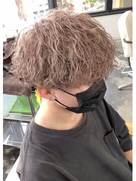 リヴ オオサカ(LIV OSAKA) 波巻きスパイラルパーマ ブリーチパーマ ホワイトミルクティー