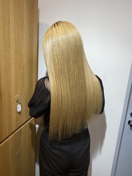 イオエ(ioe) イメチェン/外ハネボブ/ワイドバング/ブルーブラック/美髪