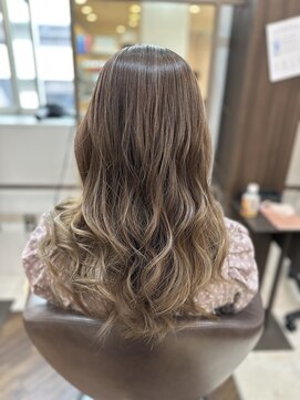 アプシー 三田駅前店(Apsee) グラデーションカラー/スモーキーベージュ