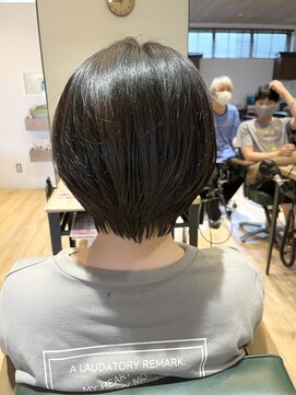 サラ(sarah) 質感ショートボブ