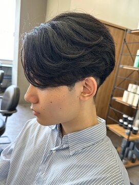 エルマーク 枚方(L-MARK) センターパートニュアンスパーマ韓国カルマパーマコンマヘア