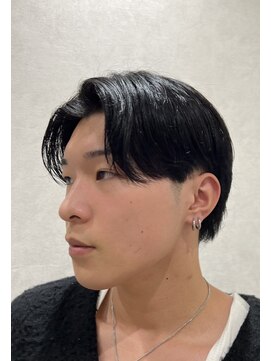 ヨシザワインク プレミアム 横浜 桜木町店(YOSHIZAWA Inc. PREMIUM) 黒髪王道爽やかセンターパートショートナチュラルツーブロック