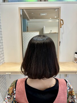 キュウ トゴシコウエン(CUE TOGOSHI-KOEN) フェミニンボブ/内巻きワンカールボブ/30代20代前髪ぱっつん