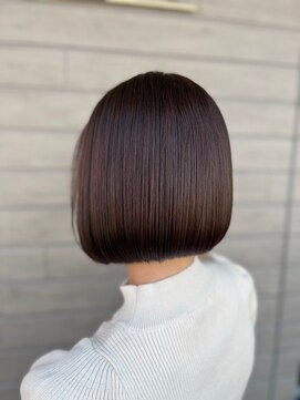 ウノ ア ウノ(uno a uno) プツッと!切りっぱなしボブ
