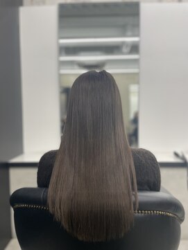 ジーニーホリエ(Geniee horie) 硬くなった毛先を改善しましょう♪