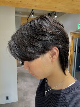 クオルヴィラ 立川北口(QOL villa) センターパートニュアンスパーマ毛流れセンターパート