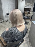 ブロンドカラー　ハイトーンボブ　艶髪ハイトーン　ケアブリーチ