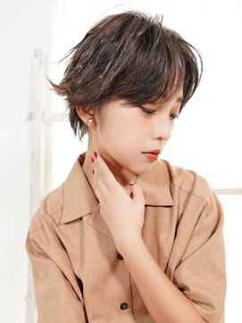 ラフィスヘアー トーン 竹ノ塚駅前店(La fith hair tone) 【La fith】スウィングショート×センターパート