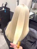 シエラ 心斎橋(CIERA.)&nbsp;ハイライトシルバーアッシュラベンダーグレージュクラゲヘア