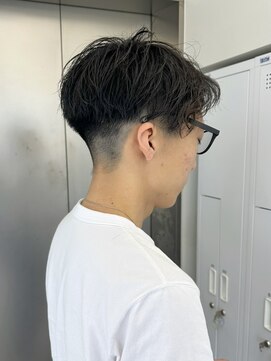 ビューナゴヤ 名駅(VIEW NAGOYA) メンズ/サーフカール/刈り上げセンターパート/波巻きツイスパ