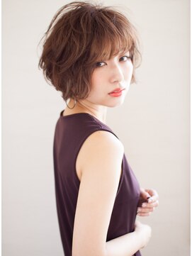 レジナヴィータ 栄(Reginavita) 【Reginavita早川】大人かわいいショートボブ