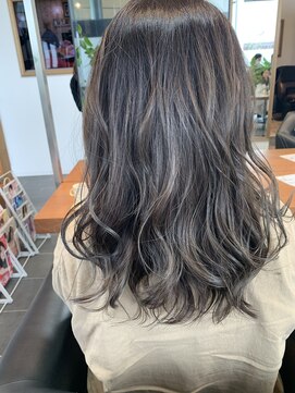 エルヘアー(el HaiR) グレージュ